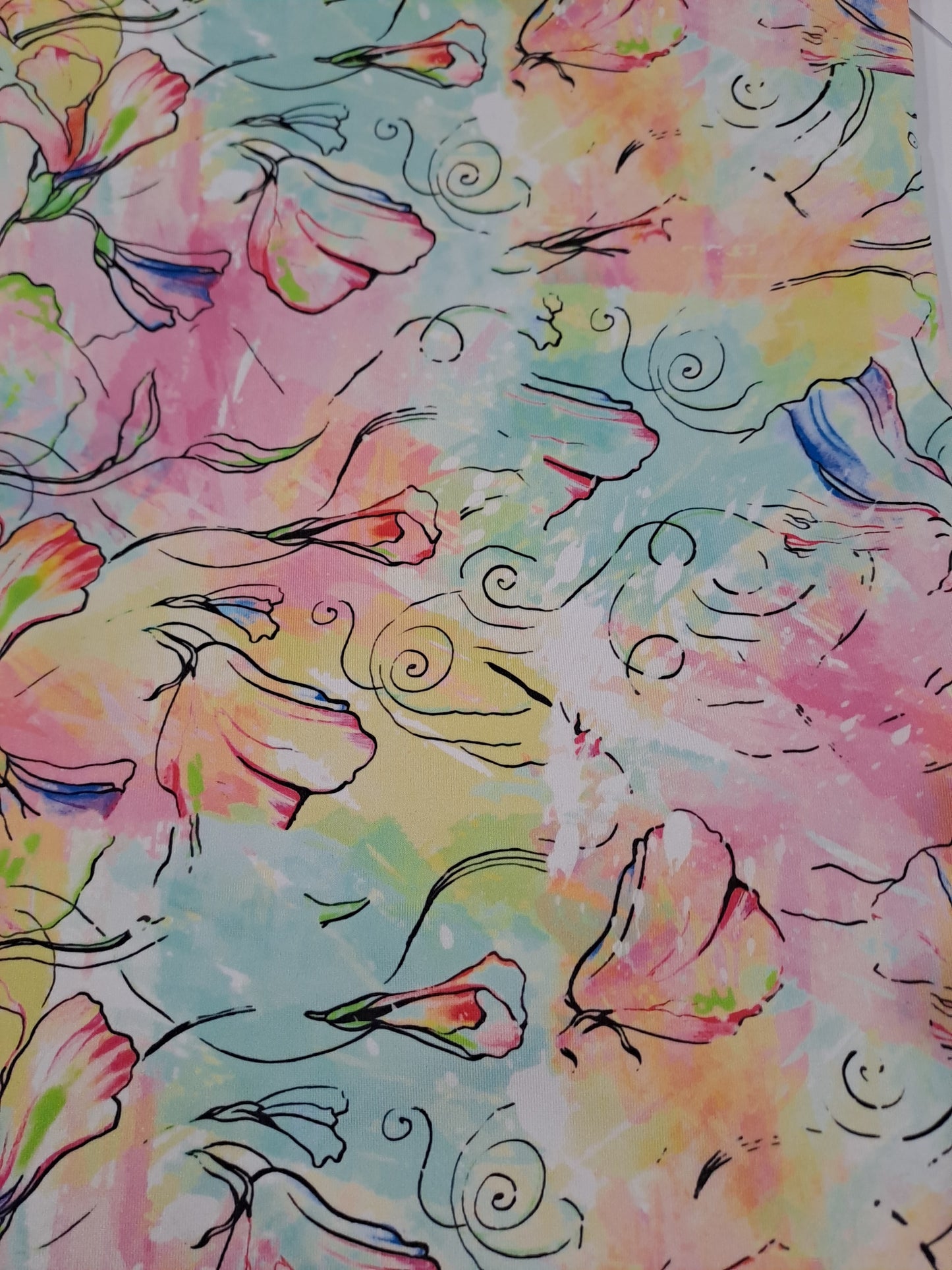 Kwaint Floral Swirl Sports Performance