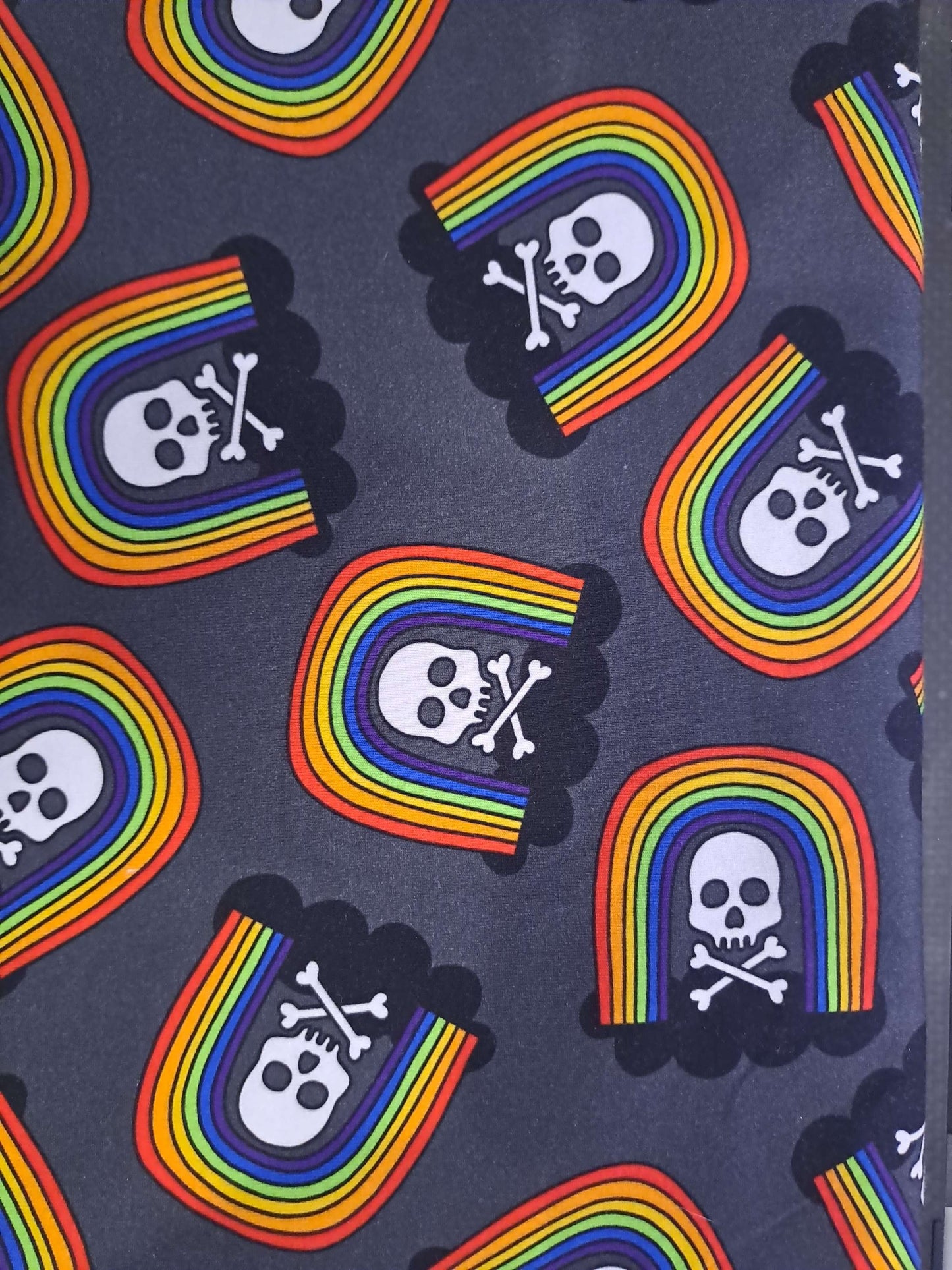 Fabric Mama New Skellybow CL220