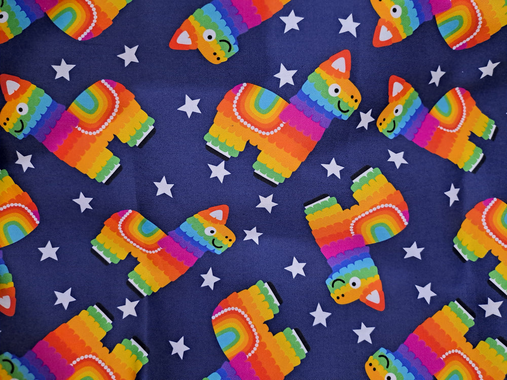 Fabric Mama Pinatas 150gsm Twill