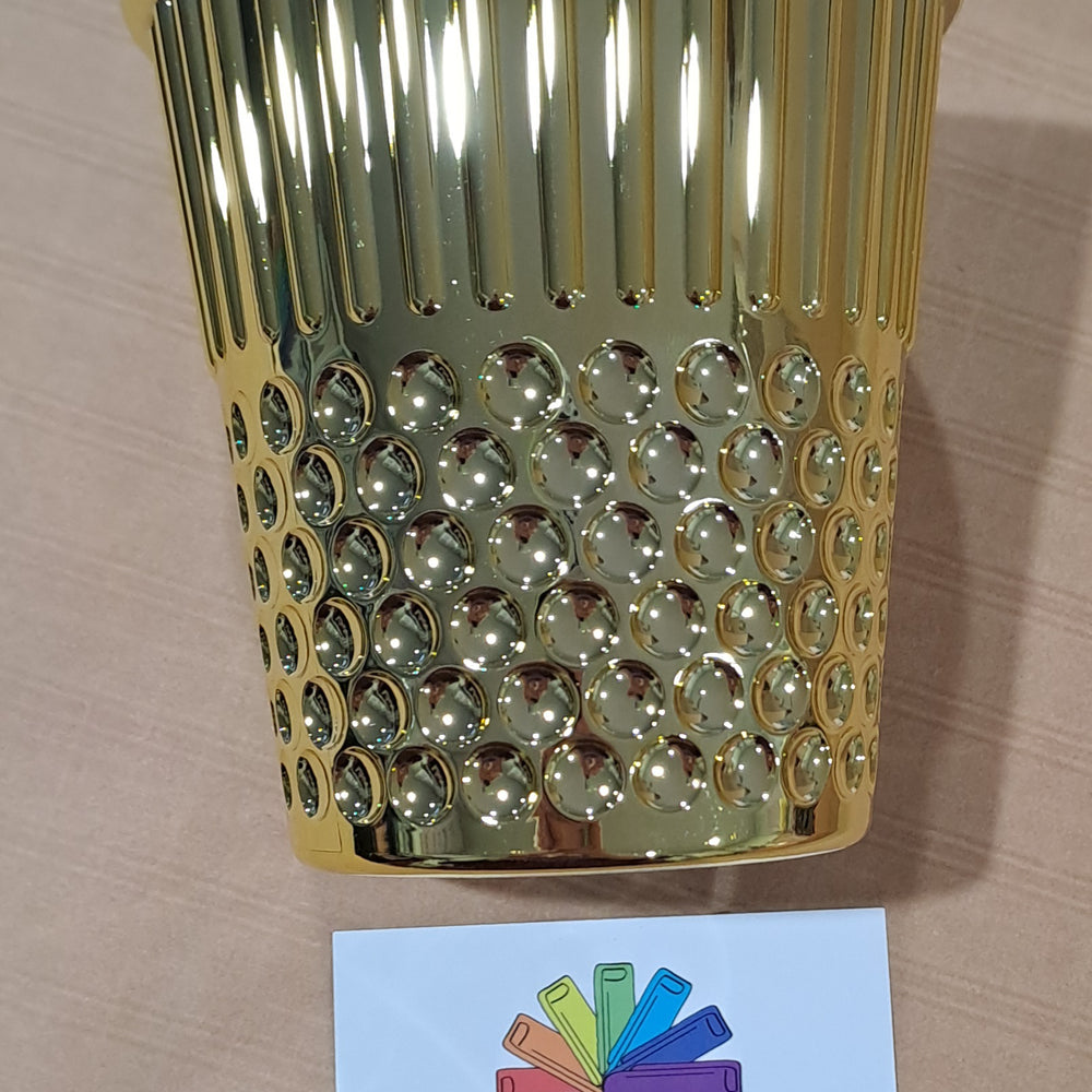 
                      
                        Gold Thimble Tin Sewing Accessories Storage Tin Table Pen Holder Tin
                      
                    