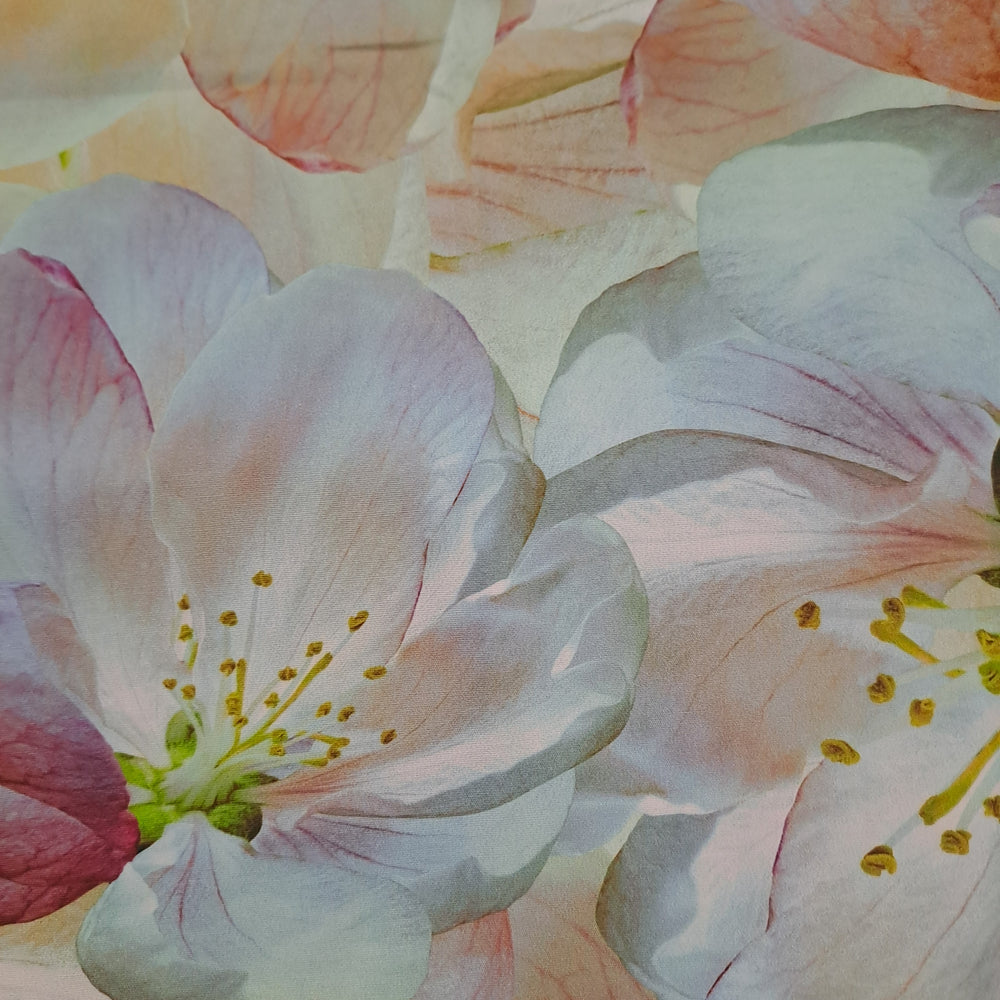 Kwaint Closeup Flowers 140gsm Poplin