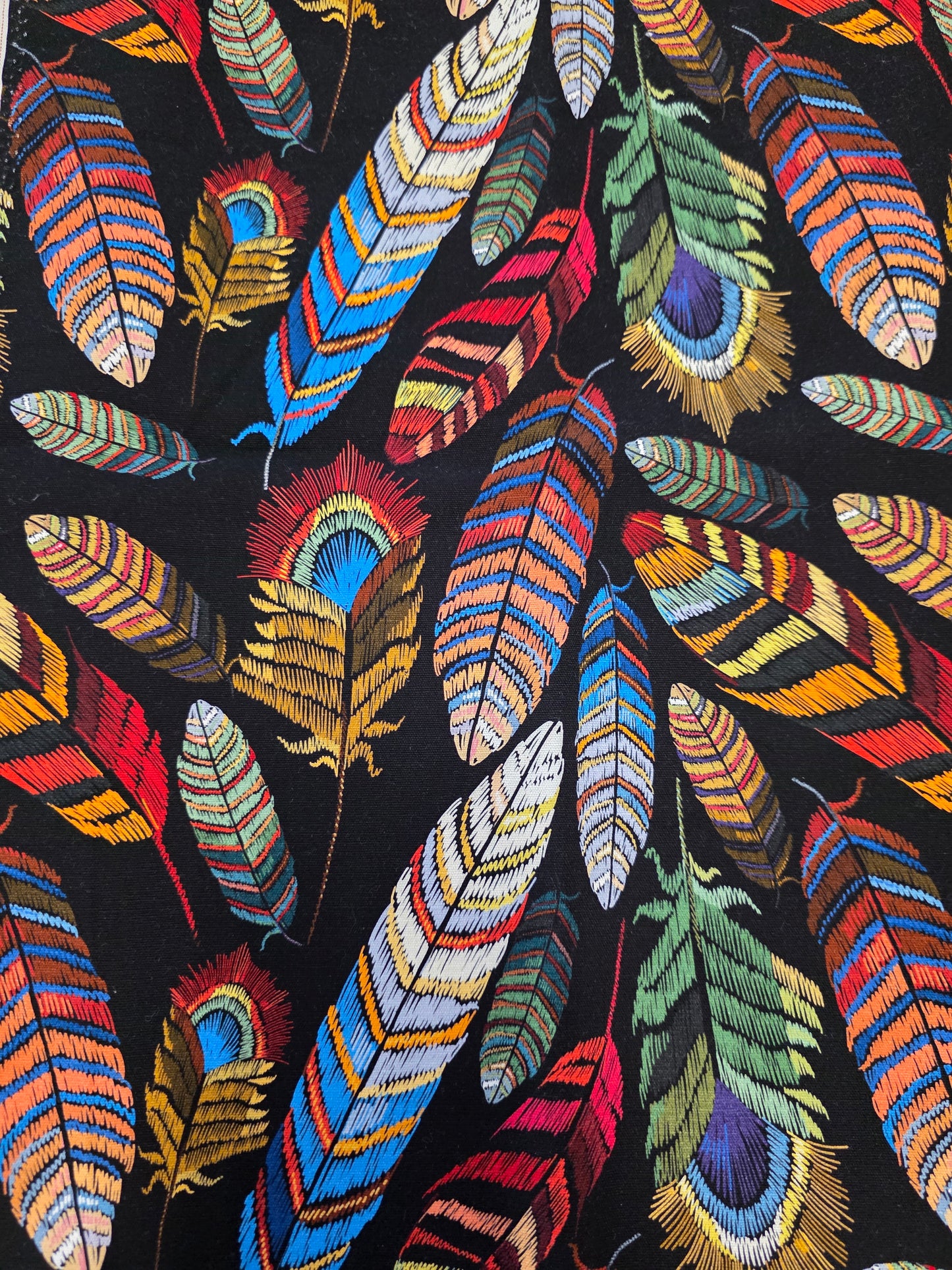 Kwaint Embroidery Feathers Canvas