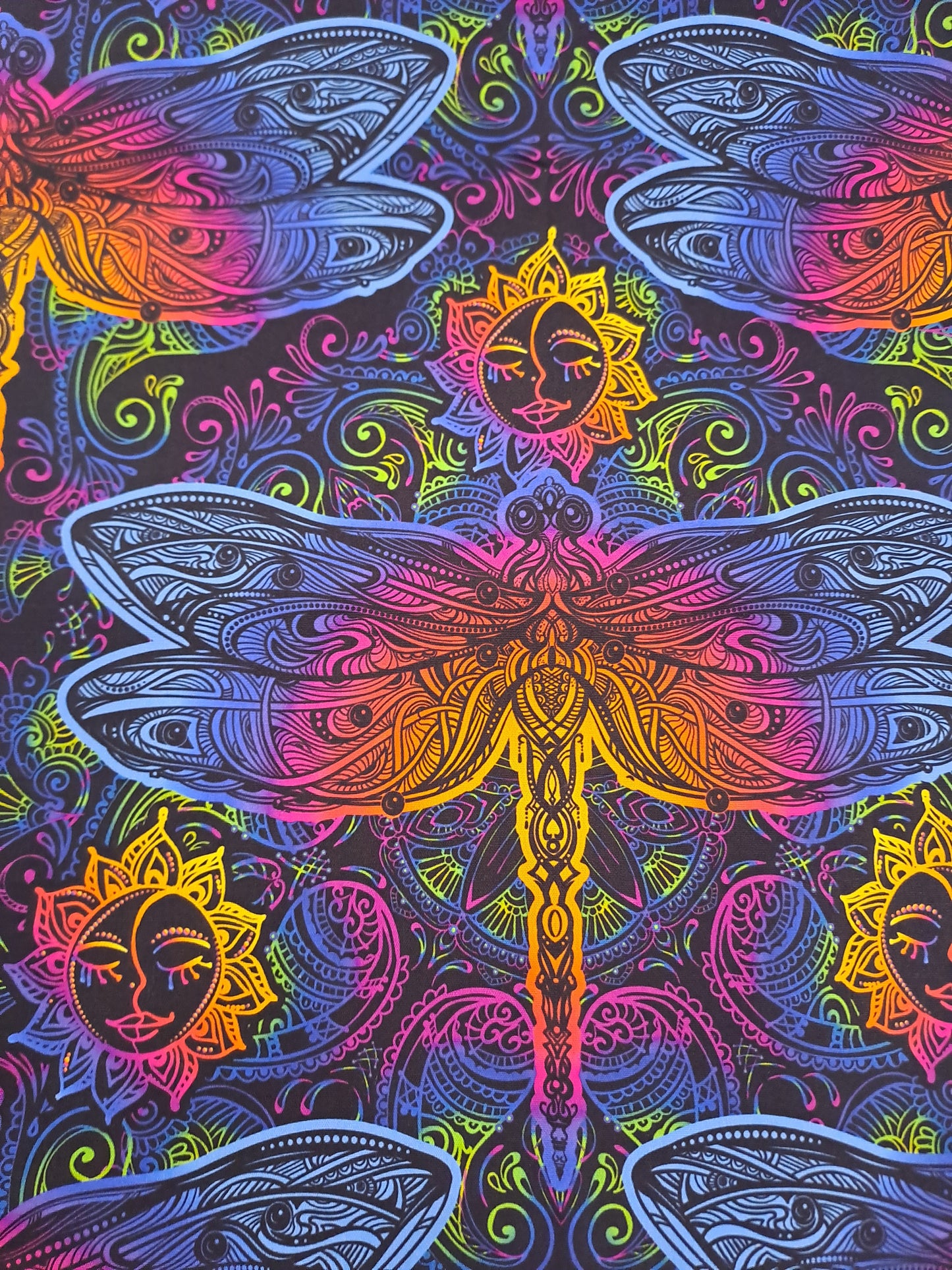 Kwaint Rainbow Dragonflies 140gsm Poplin