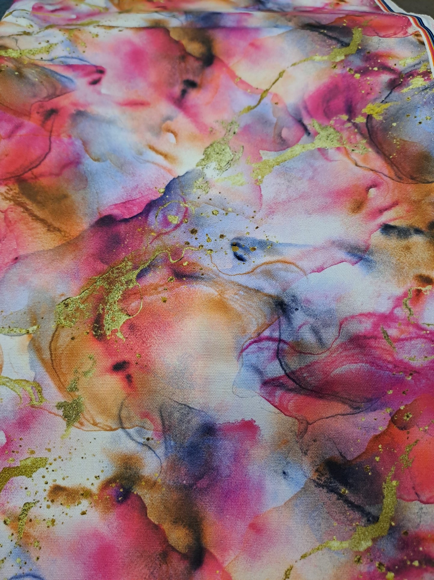 Kwaint Red Swirls With Gold Canvas 250gsm