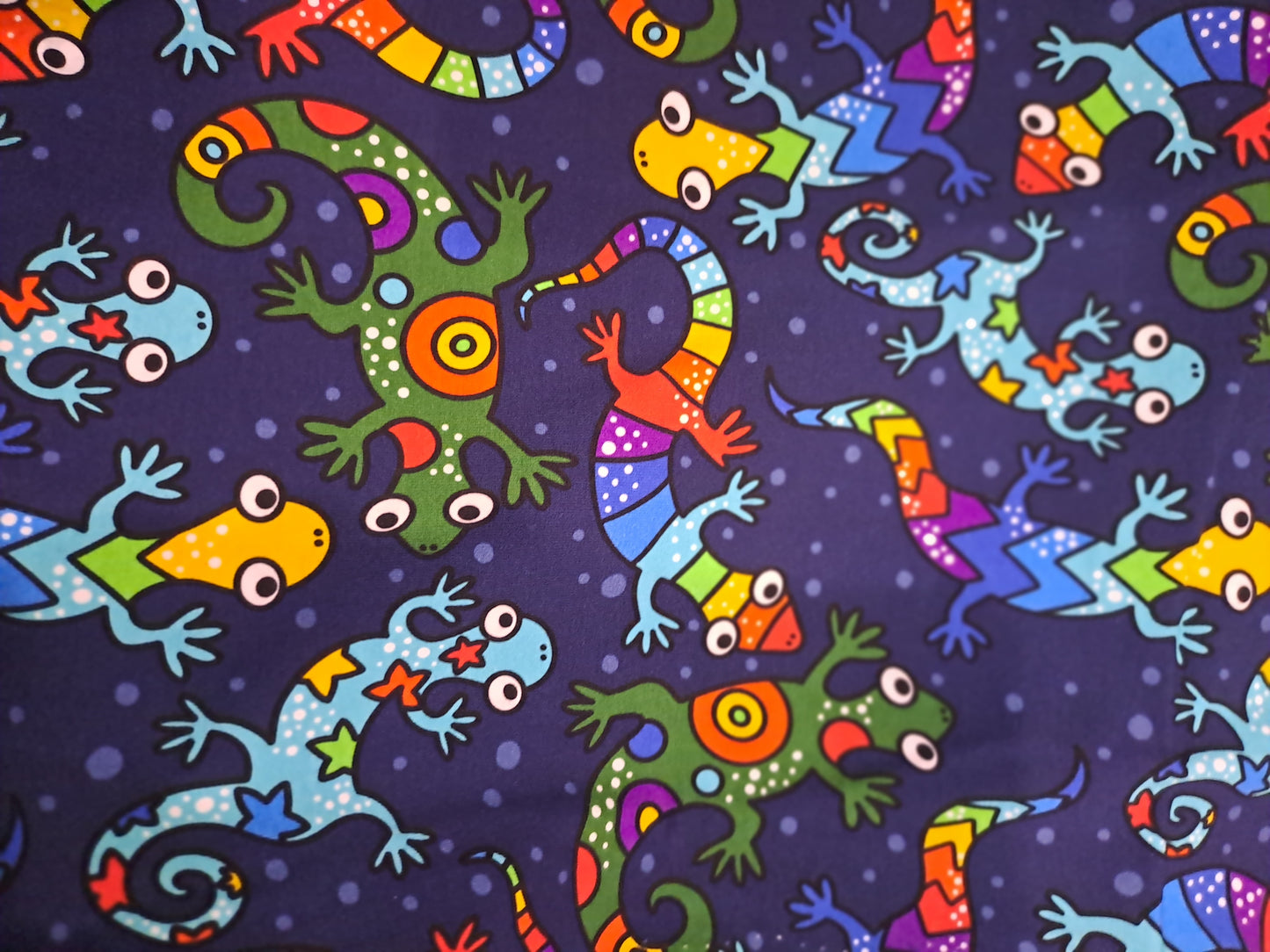 Fabric Mama Geckos 220gsm Cotton Lycra